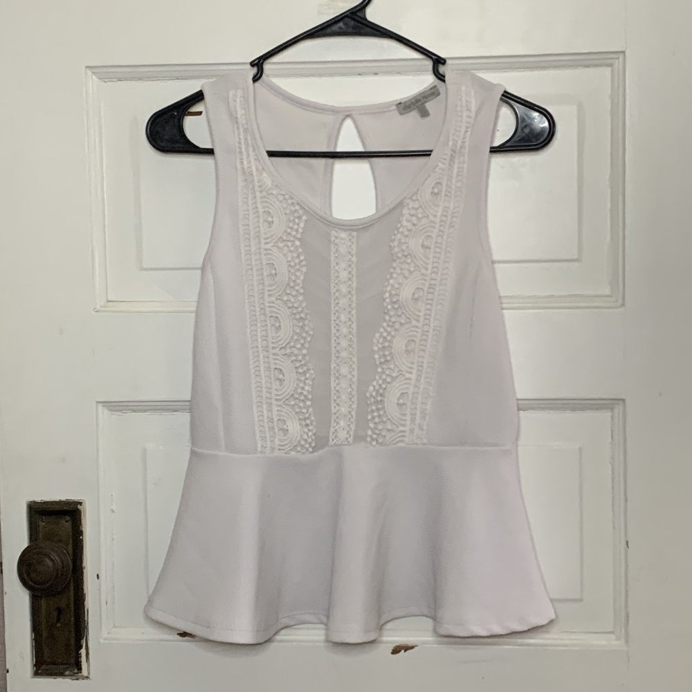 Charlotte Russe White Fit and Flare Lace Top Size Large (L)